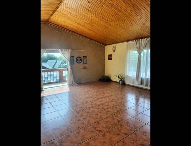 2 BEDROOM PROPERTY TO RENT IN BIRCHLEIGH NORTH